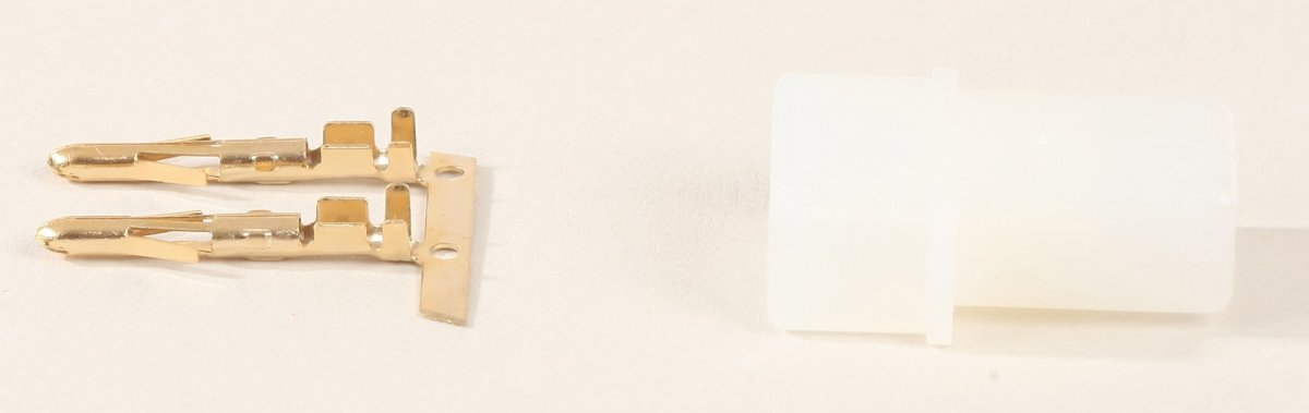 PROCURU Wandsteckdose, 15 A, Manipulationssicher, UL-zertifiziert – 40 Stück Inkl. Abdeckungen, Weiß
