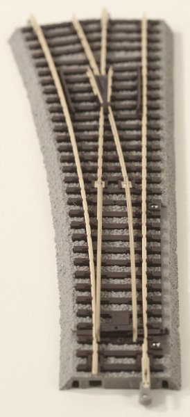 PIKO 55420 Weiche mit Bettung, links WL