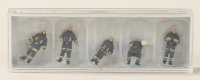 Preiser 10487 Feuerwehrmänner in moderner Einsatz- kleidung. Am Fahrzeug  1/87