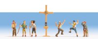 NOCH 15874 Bergwanderer mit Gipfelkreuz