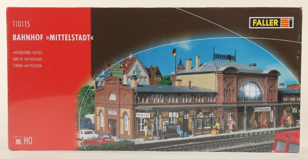 Faller 110115 Bahnhof Mittelstadt