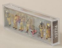 Preiser 10774 Feuerwehrleute in moderner Einsatzkleidu