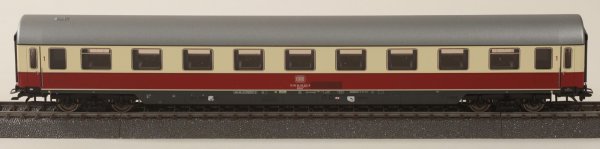 Märklin 43845 Abteilwagen Avümz 111 DB, Ep. IV