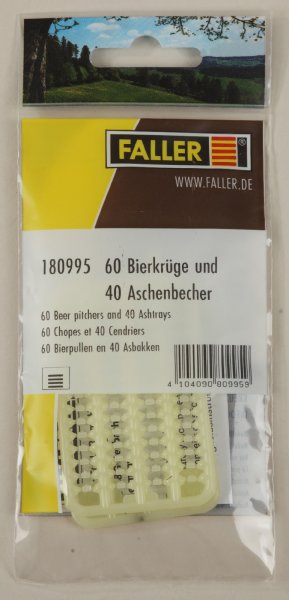 60 Bierkrüge und 40 Aschenbecher