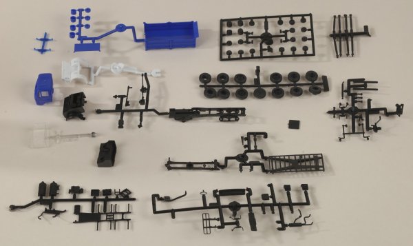 Kibri 18458 H0 – Kit THW Kipper Mercedes Benz 1936 K Avec Pendentif Drapeau, Échelle 1/87, Niveau Avancé