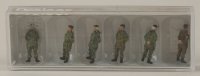 Soldaten stehend