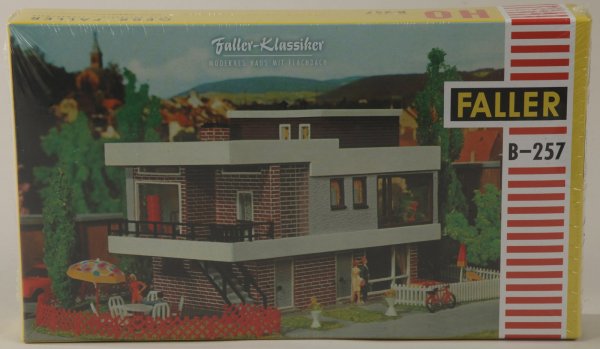 Faller 109257 B-257 Modernes Haus mit Flachdach