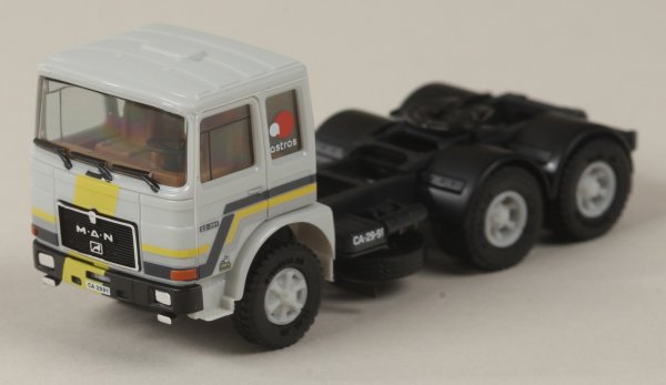 Herpa 320481 MAN F8 Solozugmaschine 3achs "Auf Achse"