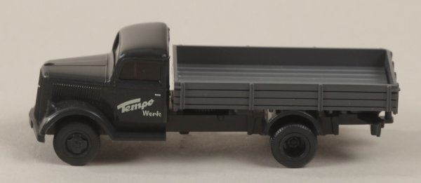 Pritschen-Lkw (Opel Blitz)
