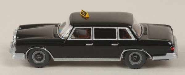 Taxi - MB 600