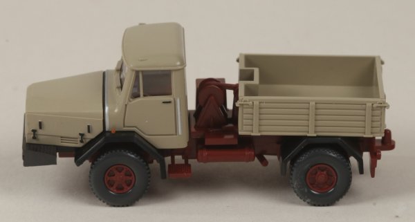 Schwerlastzugmaschine (Faun)