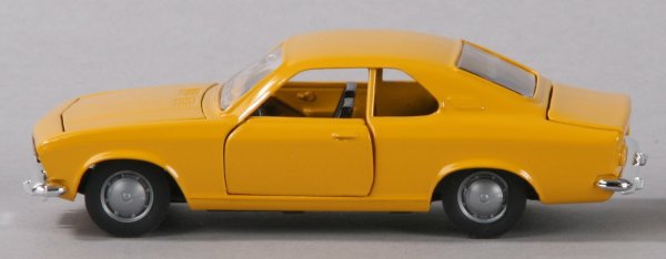 Märklin 18103-01 Replik Opel Manta maisgelb